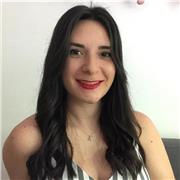 Soy una persona pro activa, extrovertida. Graduada de un colegio bilingüe